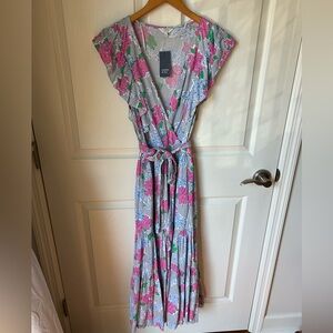 Brand New Crown & Ivy floral hydrangeas and striped maxi dress
